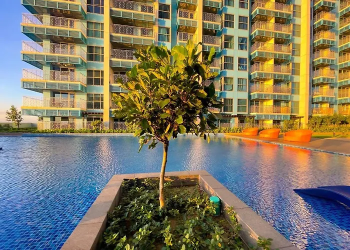 Exquisite 2br Corner With Sunset, Okada View