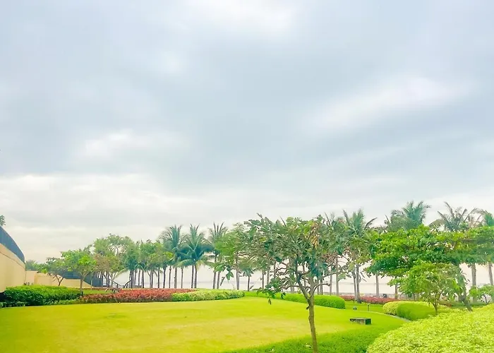 Exquisite 2br Corner With Sunset, Okada View Manila
