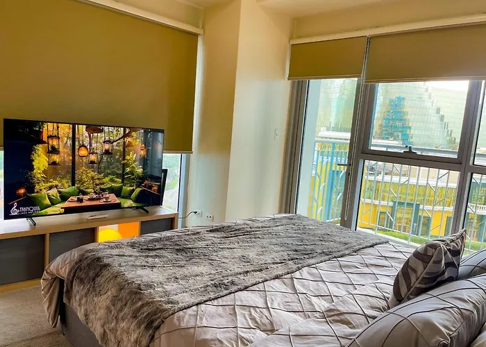Exquisite 2br Corner With Sunset, Okada View *