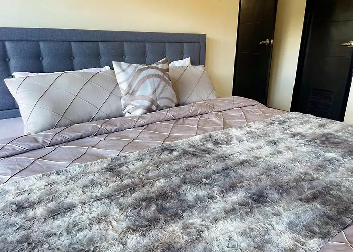 Apartamento Exquisite 2br Corner With Sunset, Okada View